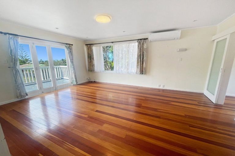 Photo of property in 29 Judkins Crescent, Cockle Bay, Auckland, 2014