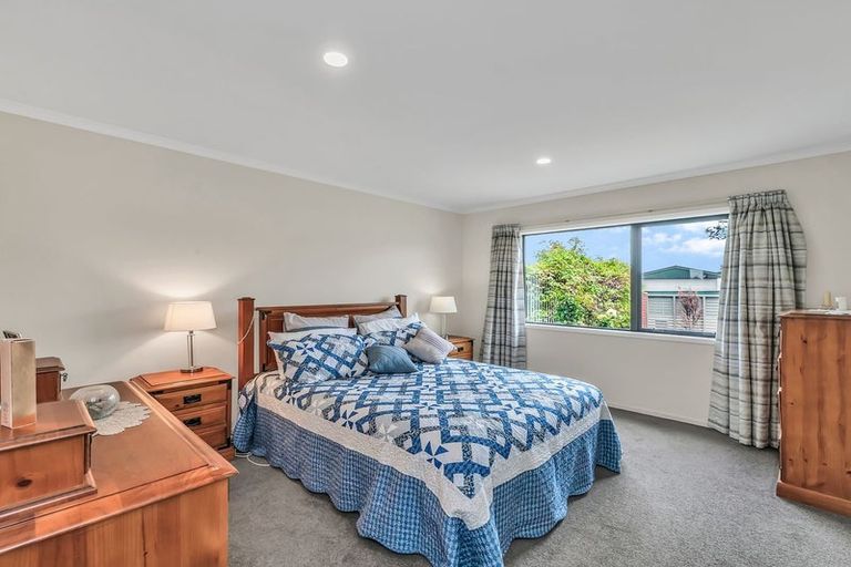 Photo of property in 6 Woodbank Street, Somerfield, Christchurch, 8024