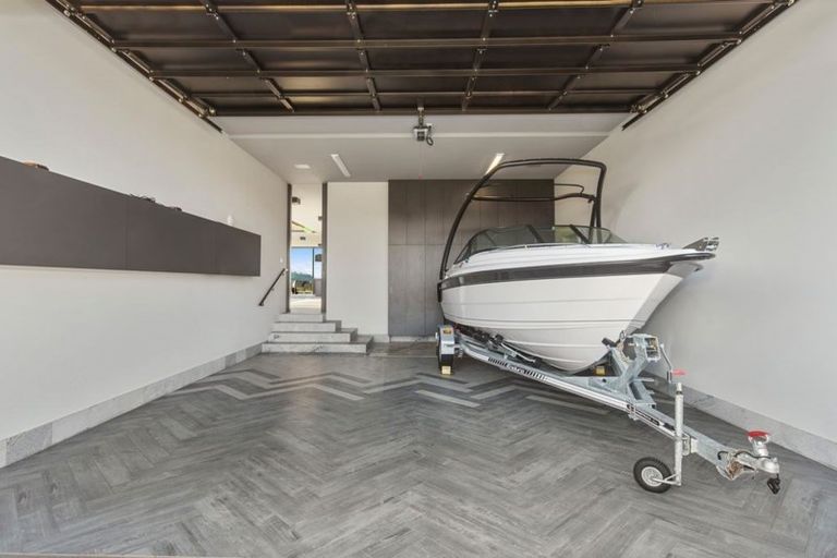 Photo of property in 51 Kewai Street, Omaha, 0986