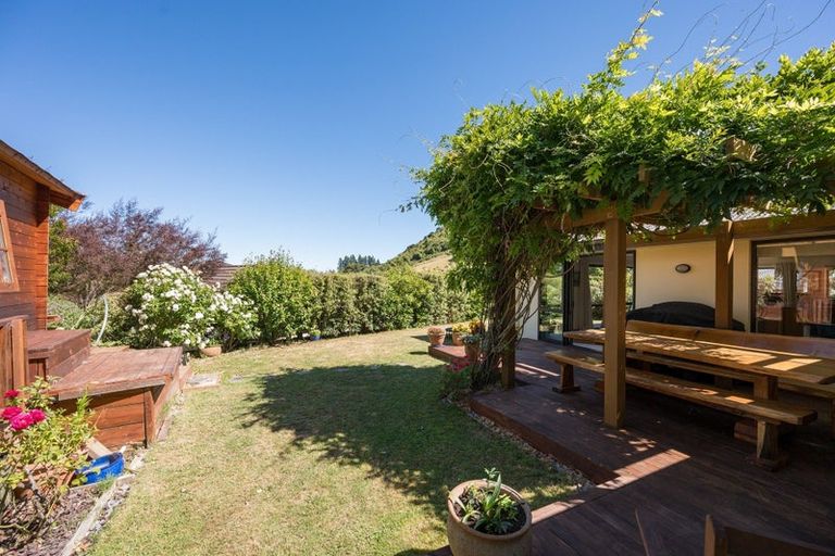 Photo of property in 18 Saddleback Road, Todds Valley, Nelson, 7071