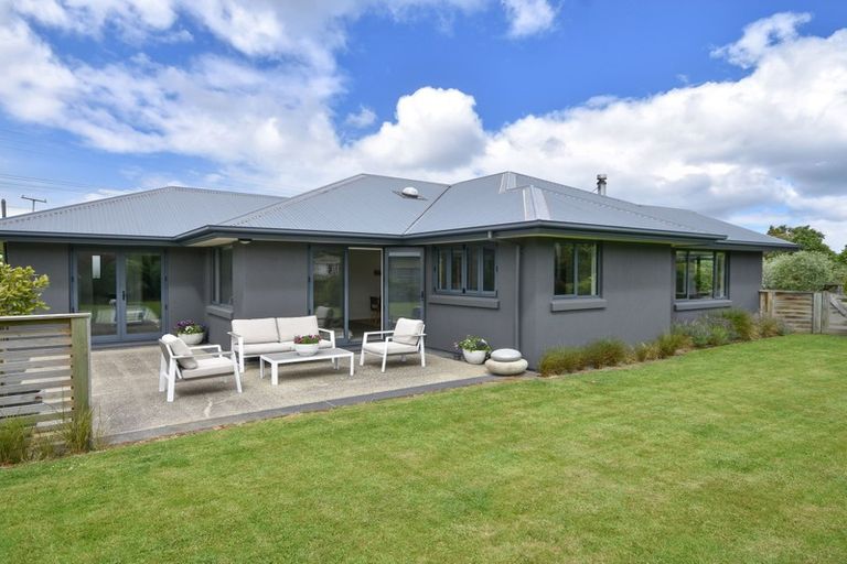 Photo of property in 1 Railway Lane, Outram, 9019