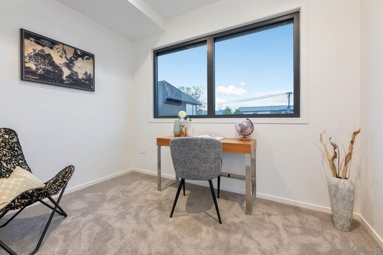 Photo of property in 3/258 Lake Road, Hauraki, Auckland, 0622