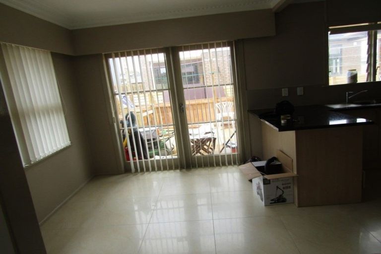 Photo of property in 72 Mclean Avenue, Papatoetoe, Auckland, 2025