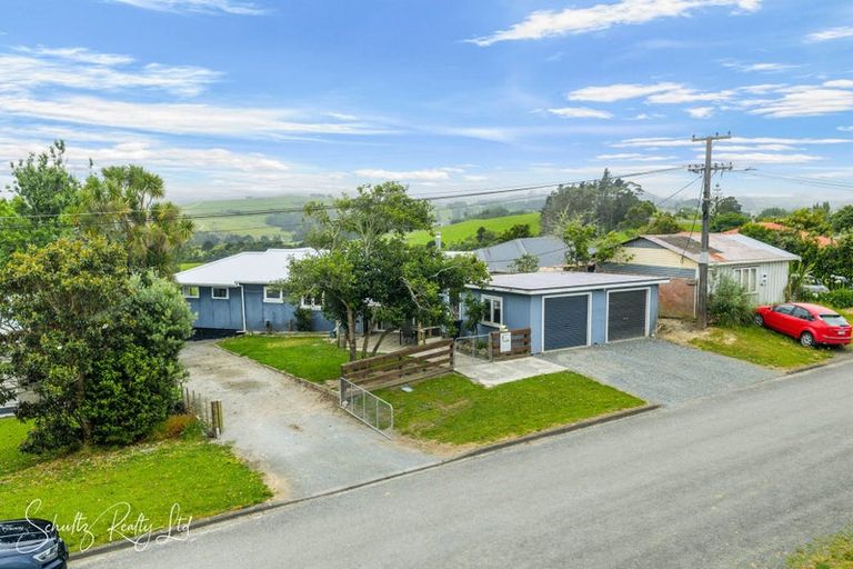 Photo of property in 5 Griffin Road, Maungaturoto, 0520