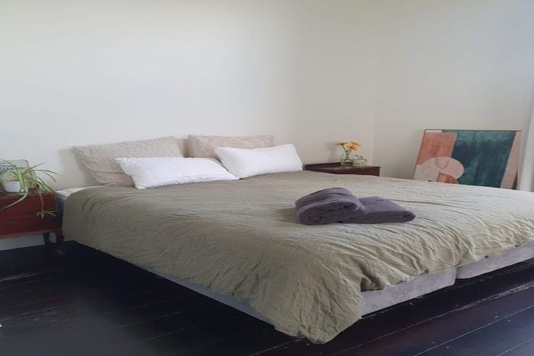 Photo of property in 13a George Street, Thorndon, Wellington, 6011