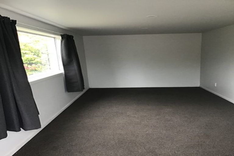 Photo of property in 33 Fern Drive, Halswell, Christchurch, 8025