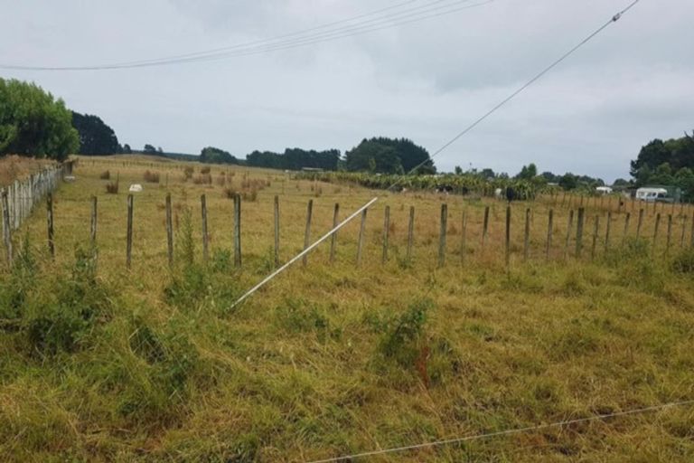 Photo of property in 46 Nuku Street, Tangimoana, 4822