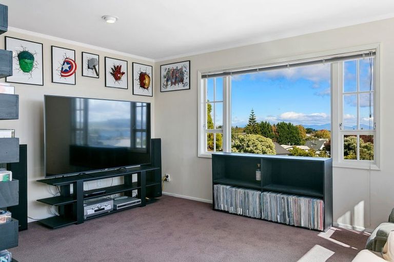 Photo of property in 3 Battersea Place, Richmond Heights, Taupo, 3330