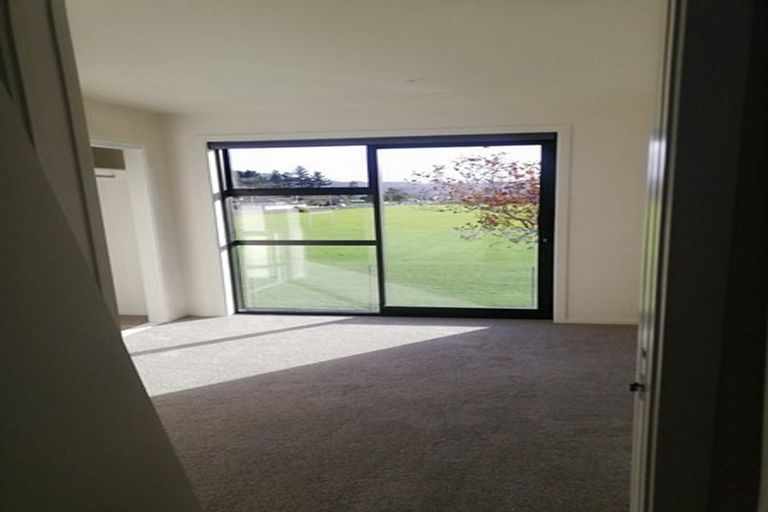 Photo of property in 9/28 Fitzherbert Road, Wainuiomata, Lower Hutt, 5014