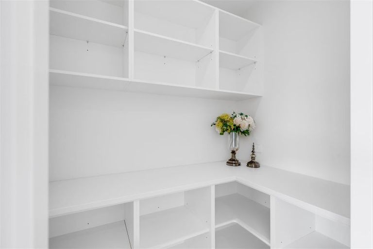 Photo of property in 6 Cabbage Close, Halswell, Christchurch, 8025