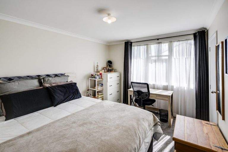 Photo of property in 1122 Jellicoe Street, Mayfair, Hastings, 4122