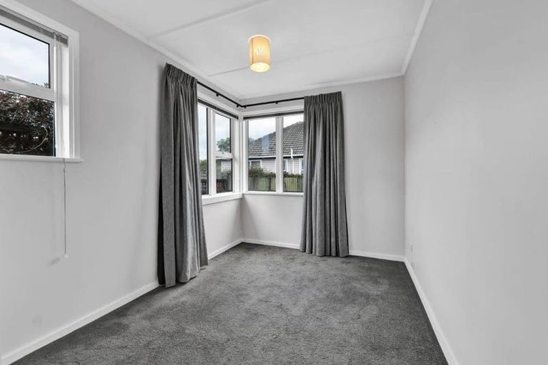 Photo of property in 1/324 Carrington Street, Vogeltown, New Plymouth, 4310