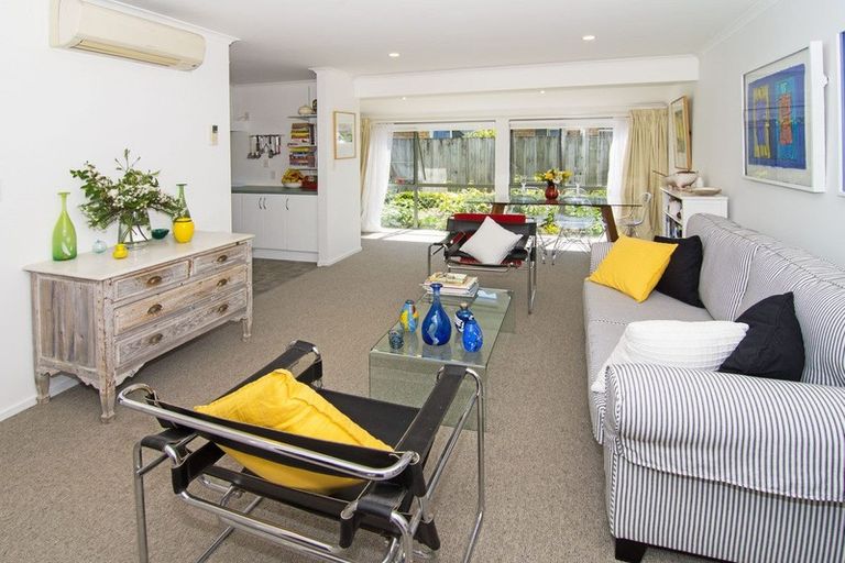 Photo of property in Holdsworth Villas, 42/2 William Donald Drive, Solway, Masterton, 5810