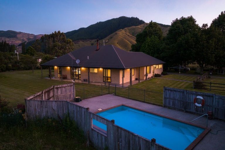 Photo of property in 39 Kenningtons Road, Okaramio, Havelock, 7178