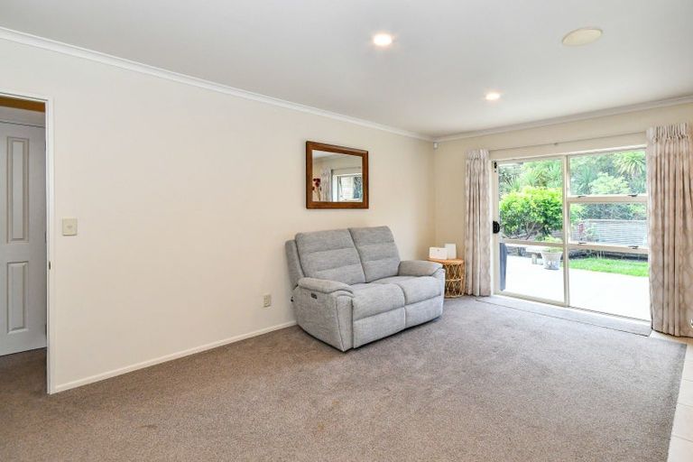 Photo of property in 5 Nita Place, The Gardens, Auckland, 2105