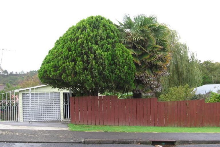 Photo of property in 4 Lucinda Place, Glen Eden, Auckland, 0602