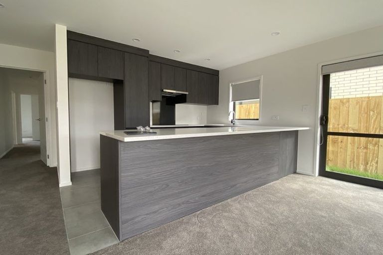 Photo of property in 9 Poutawa Lane, Clarks Beach, 2122