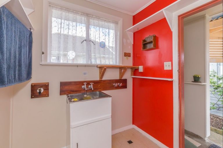 Photo of property in 17 Kauri Street, Levin, 5510