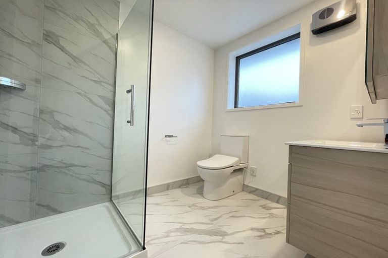 Photo of property in 2/35 Mohua Lane, Upper Riccarton, Christchurch, 8041