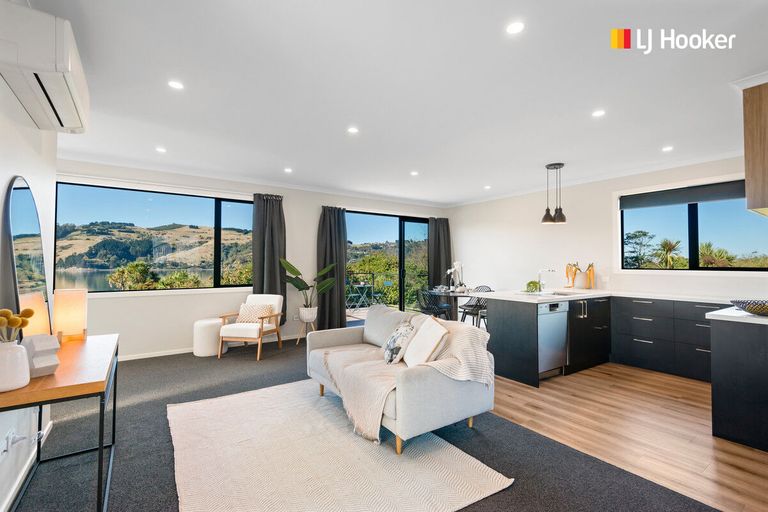 Photo of property in 7a Athol Place, Ravensbourne, Dunedin, 9022