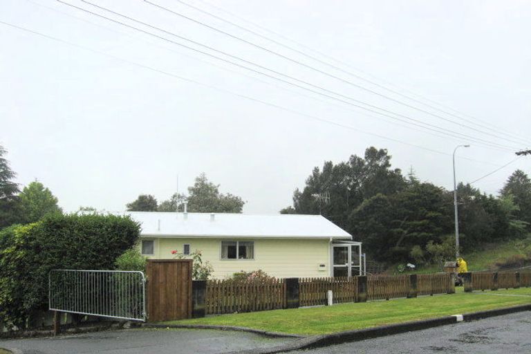Photo of property in 2 Sunnyside Street, Onerahi, Whangarei, 0110