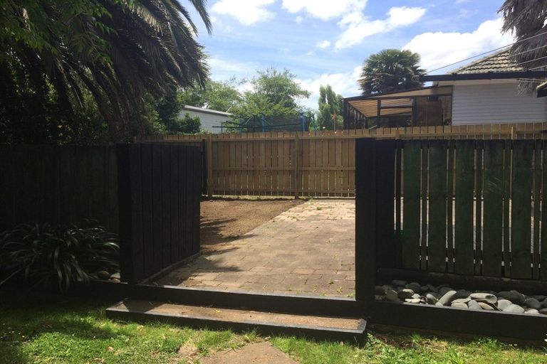 Photo of property in 1/12 Ellen Street, Manurewa East, Auckland, 2102