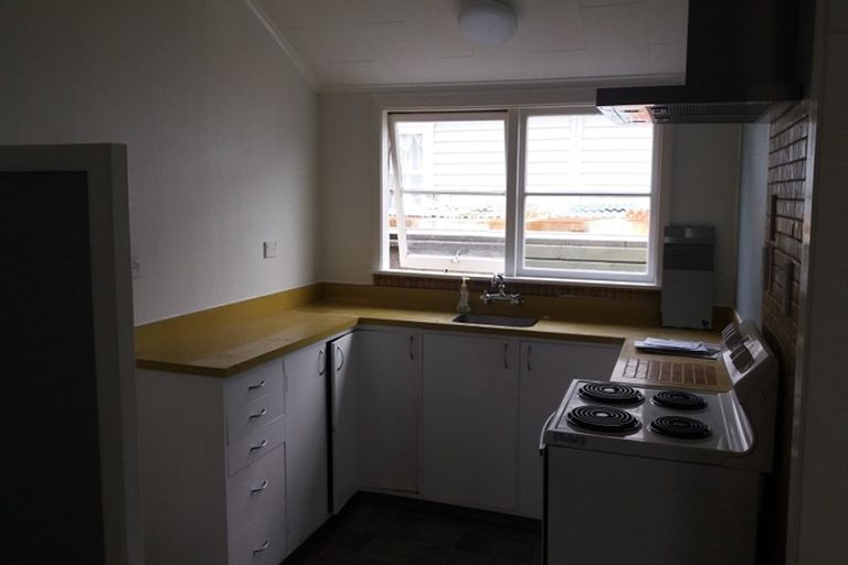 Photo of property in 12 Dempsey Street, Naenae, Lower Hutt, 5011