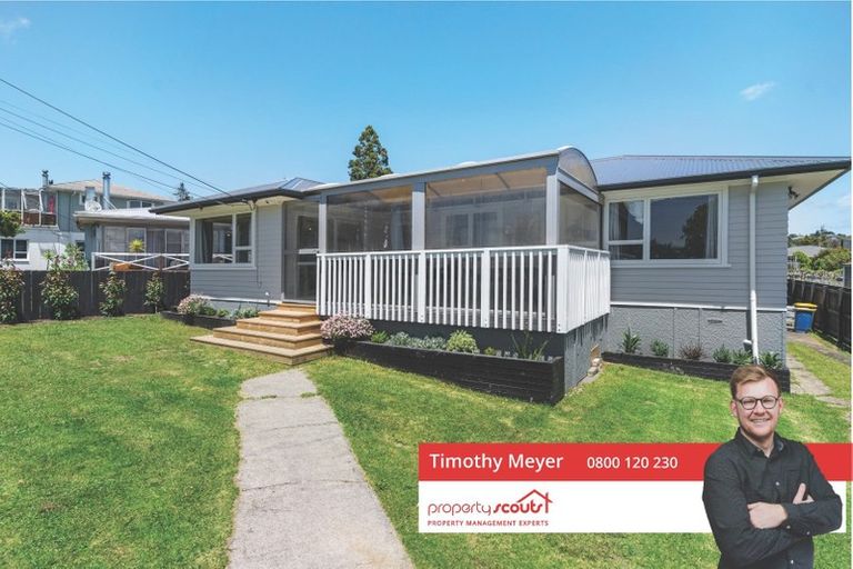 Photo of property in 260 Hepburn Road, Glendene, Auckland, 0602