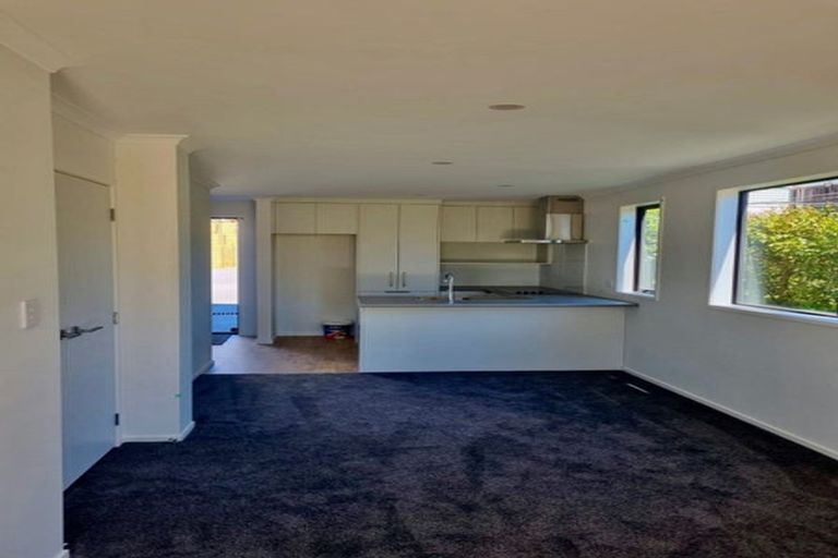 Photo of property in 30 Ranui Avenue, Ranui, Auckland, 0612