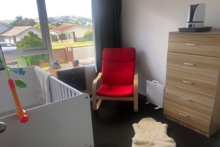 Photo of property in 11 Jasmine Grove, Maungaraki, Lower Hutt, 5010