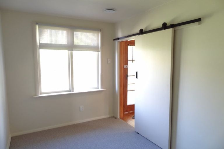 Photo of property in 12 Shandon Street, Roseneath, Port Chalmers, 9023