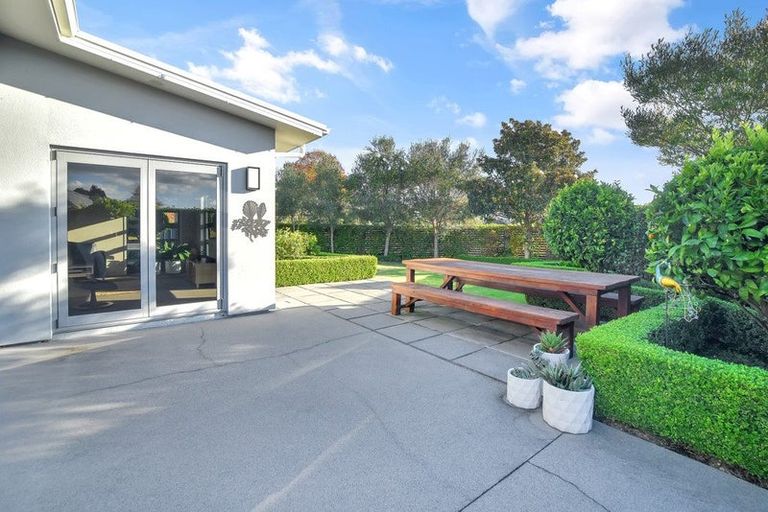 Photo of property in 132 Rowesdale Drive, Ohauiti, Tauranga, 3112