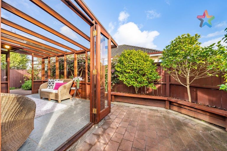 Photo of property in 39a Birdwood Road, Waterloo, Lower Hutt, 5011
