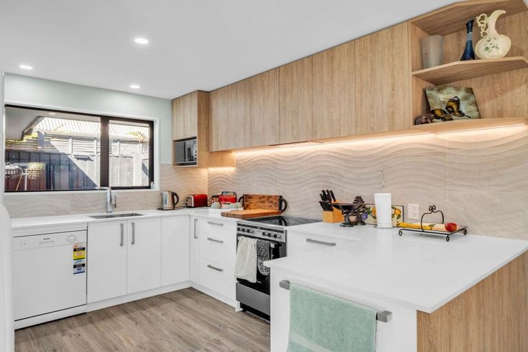 Photo of property in 27 Reserve Road, Waikuku Beach, 7473