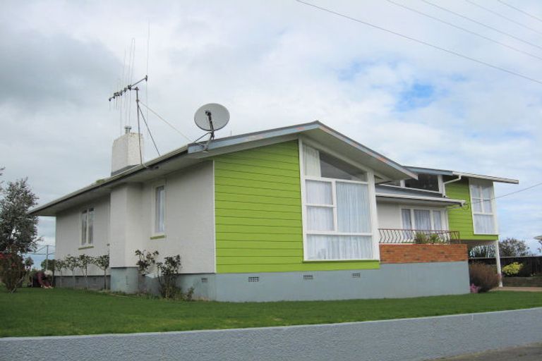 Photo of property in 11 East Way, Durie Hill, Whanganui, 4500
