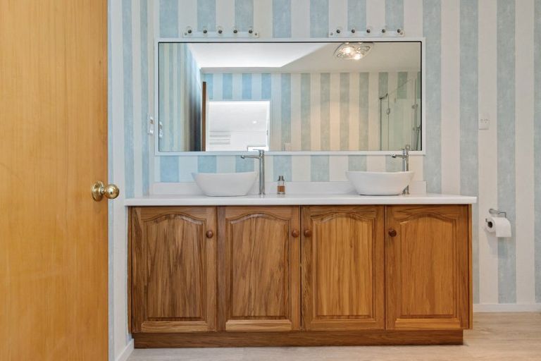 Photo of property in 6 Nilgiri Road, Poraiti, Napier, 4182