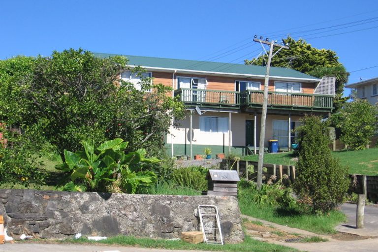 Photo of property in 2/22 Riverview Road, New Lynn, Auckland, 0600