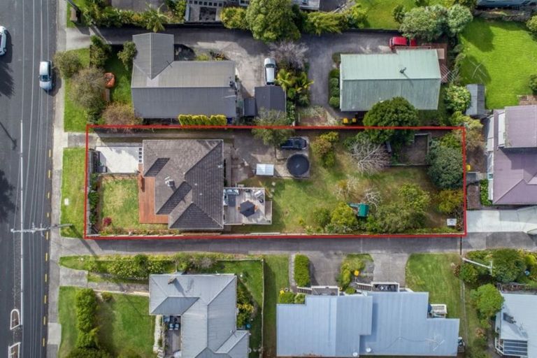Photo of property in 81 Verbena Road, Birkdale, Auckland, 0626