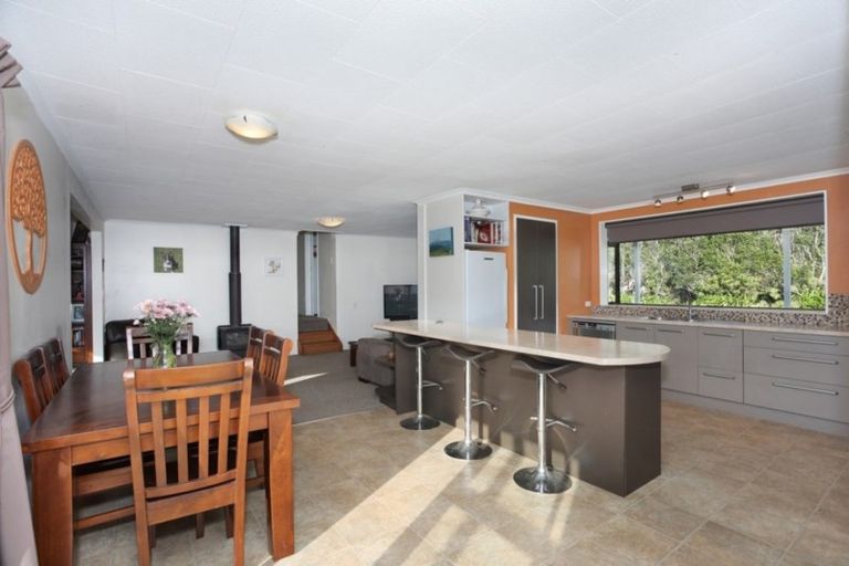 Photo of property in 146 Parewanui Road, Bulls, 4894