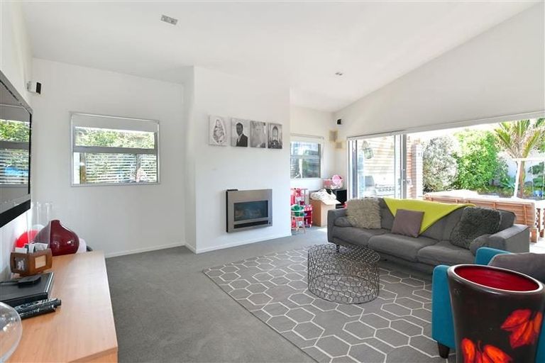 Photo of property in 855 Whangaparaoa Road, Manly, Whangaparaoa, 0930