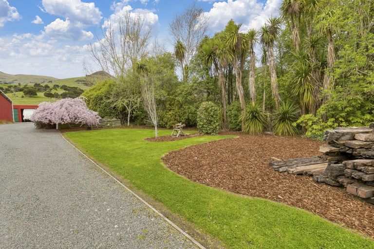 Photo of property in 4498 Christchurch Akaroa Road, Little River, 7591