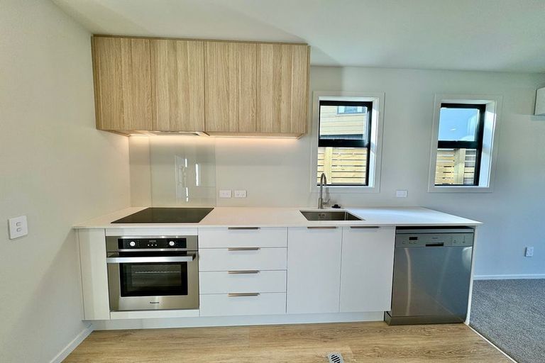 Photo of property in 73 Te Ara O Papatahi, Wainuiomata, Lower Hutt, 5014