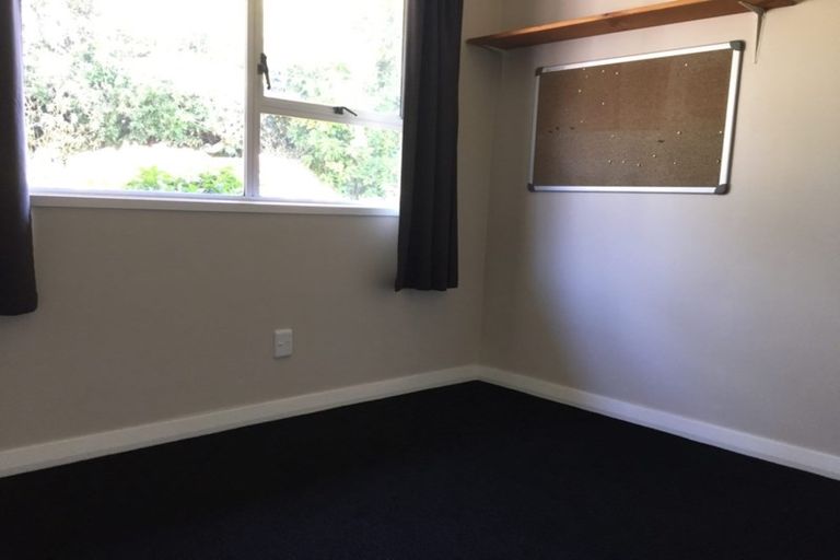 Photo of property in 7 Osmond Court, Sunnyvale, Auckland, 0612