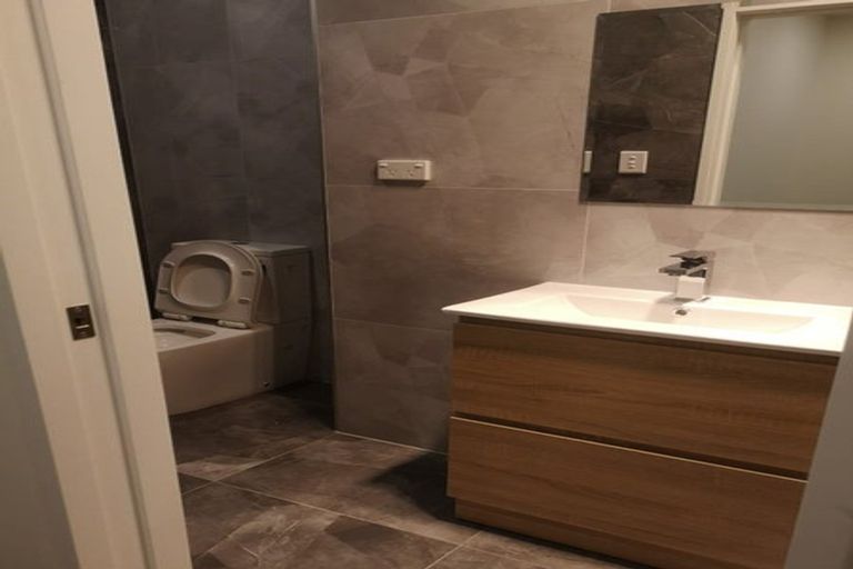 Photo of property in 4 Joseph Kokich Avenue, Swanson, Auckland, 0614