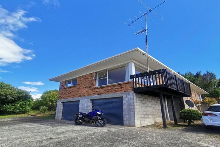 Photo of property in 2/20 Nigel Road, Browns Bay, Auckland, 0630