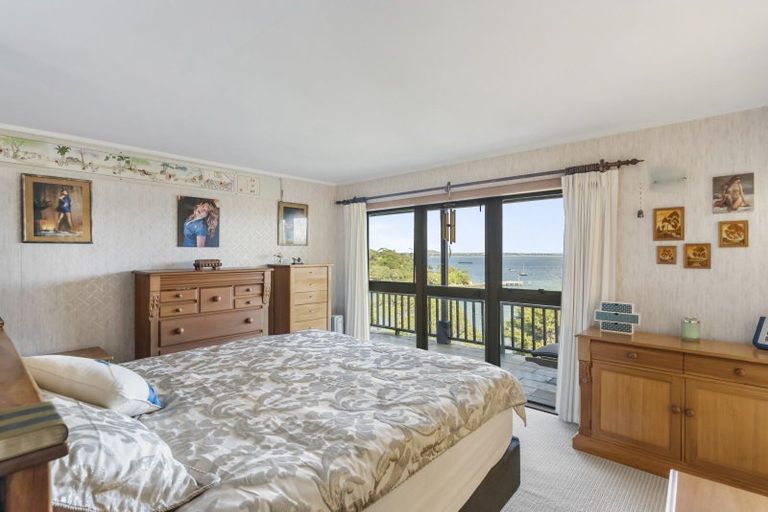 Photo of property in 16 Brigantine Drive, Beach Haven, Auckland, 0626