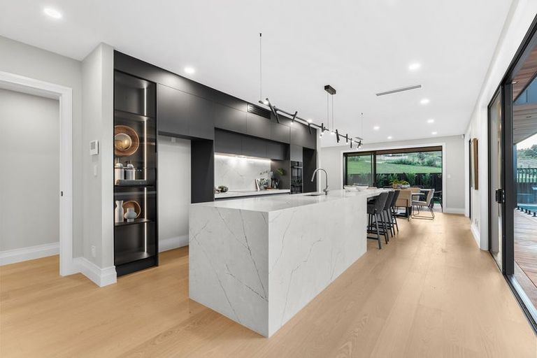 Photo of property in 5 Kotuitui Drive, Wainui, 0992