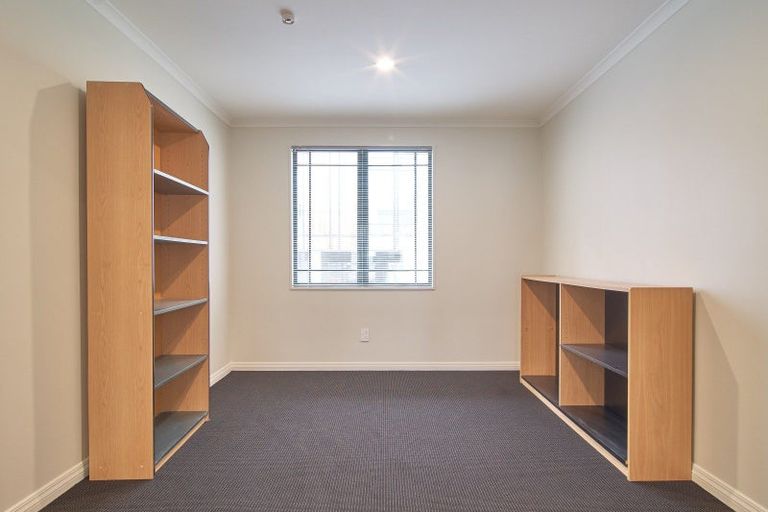 Photo of property in St James Courts, 2/77 Gloucester Street, Christchurch Central, Christchurch, 8013