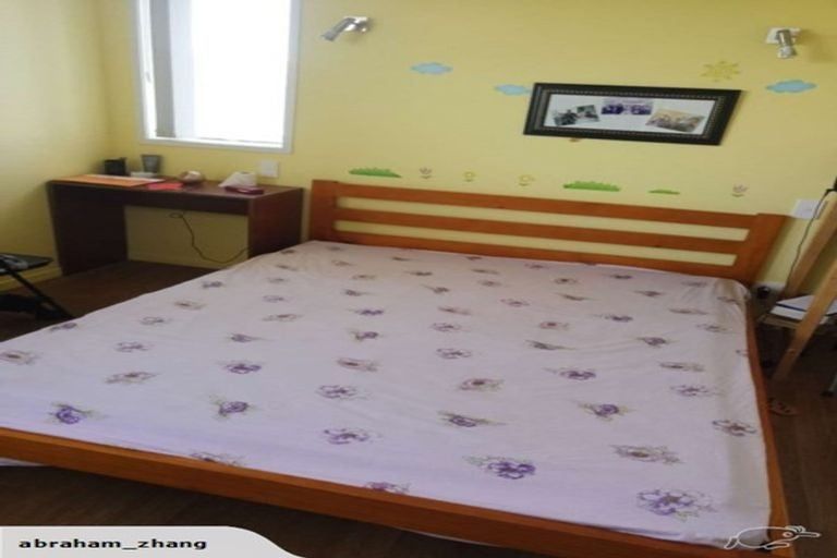 Photo of property in 13 Cooladerry Place, Rosehill, Papakura, 2113