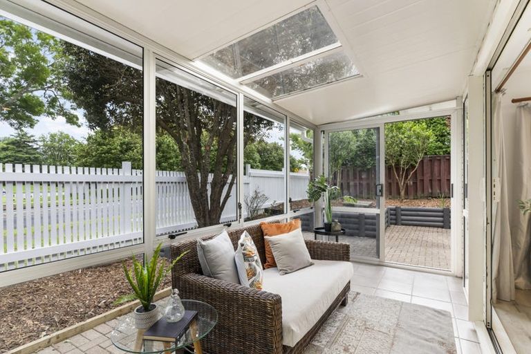 Photo of property in 2 Ashdown Place, Pahurehure, Papakura, 2113